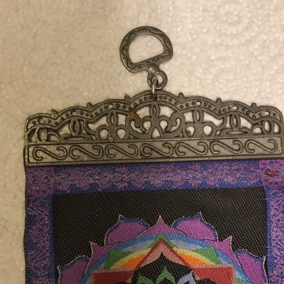 Chakra inspired mini wall hanging - Picture 4 of 7